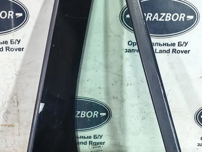 Форточка задняя правая Range Rover Sport L320