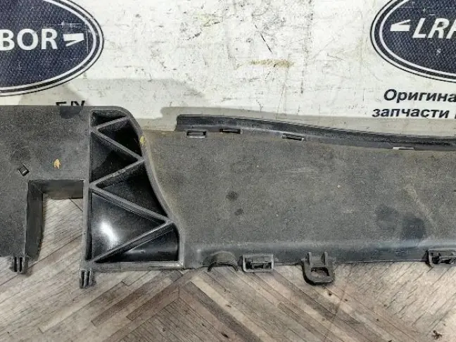 Кожух проводки под жабо Sport L320 2005-2009