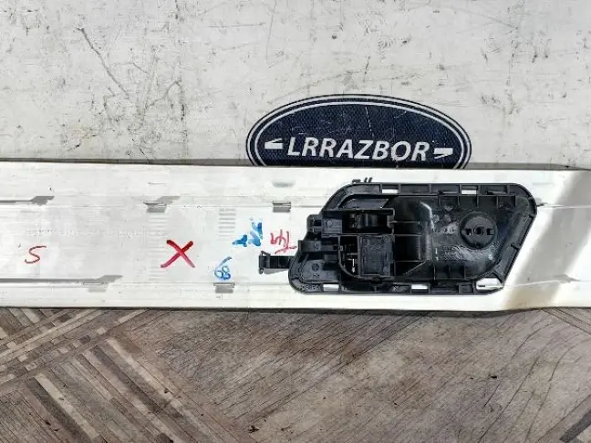 Вставка дерево в карту правая Range Rover L320