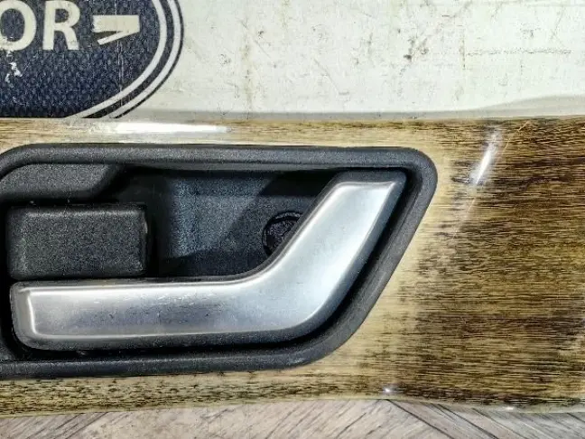 Вставка дерево в карту левая Range Rover L320