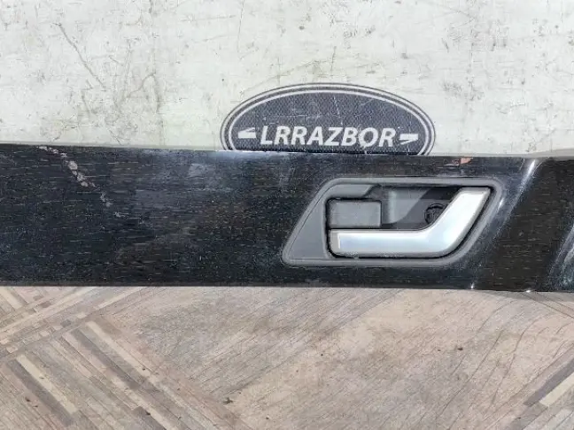 Вставка дерево в карту левая Range Rover L320