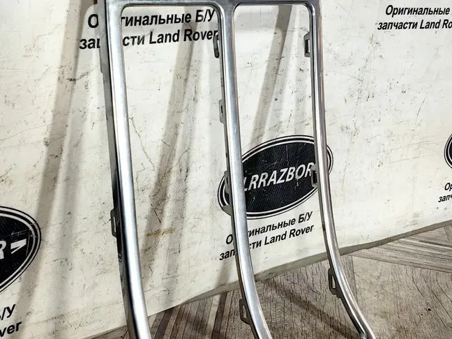 Вставка центральной консоли RRS L320 2009-13