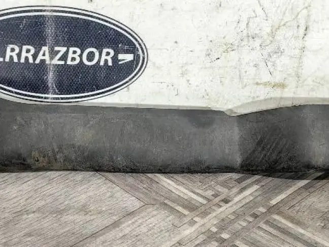 Ресничка левая Range Rover Sport L320 2009-2013