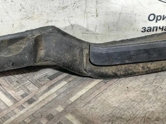 Ресничка левая Range Rover Sport L320 2009-2013