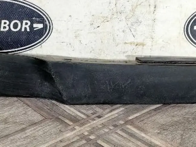 Ресничка левая Range Rover Sport L320 2005-2009