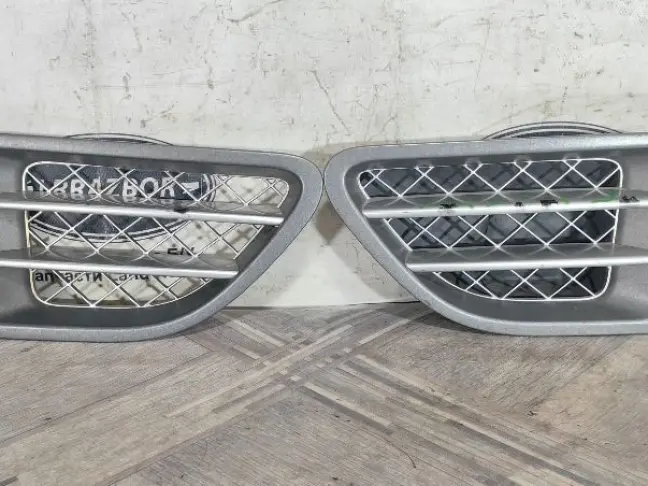 Жабры в крылья Land Rover Sport L320 2005-2009