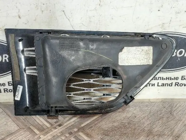 Решетка в крыло L  Land Rover Sport L320 2009-2013