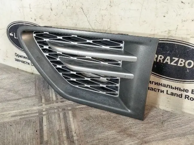 Решетка в крыло L  Land Rover Sport L320 2009-2013