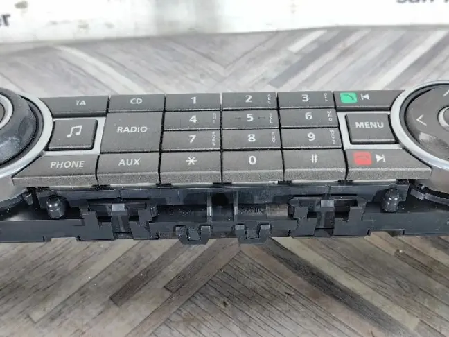 Аудио система стандартная Land Rover Freelander 2