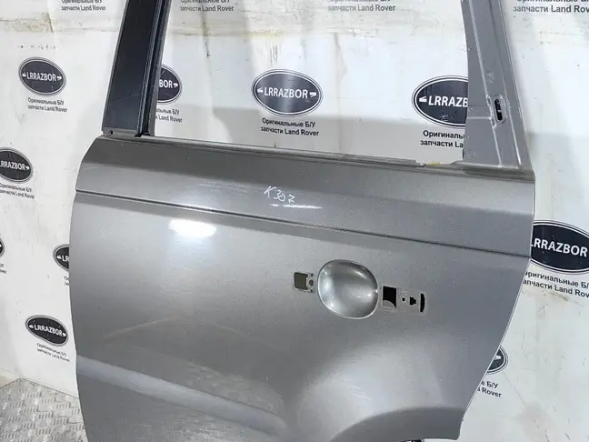 Дверь задняя левая Range Rover Sport L320