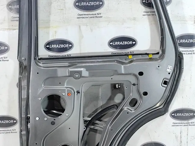 Дверь задняя правая Range Rover Sport L320 05-12