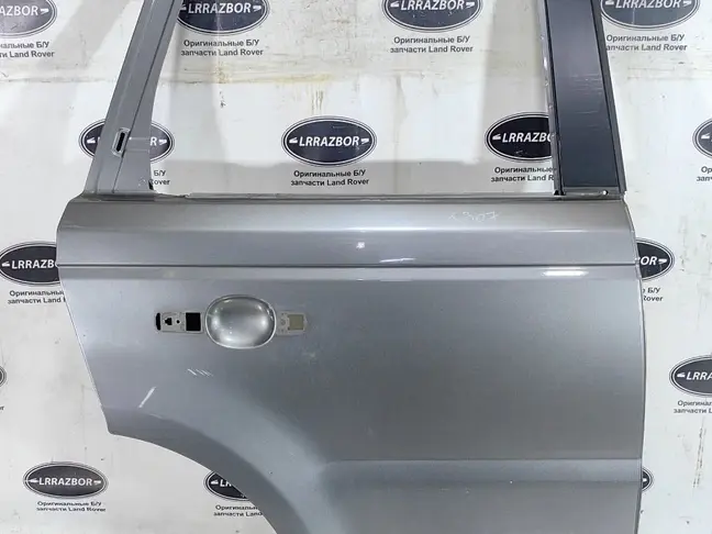 Дверь задняя правая Range Rover Sport L320 05-12