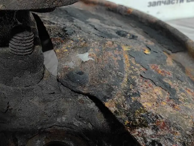 Кулак передний правый Range Rover Sport L320 09-13