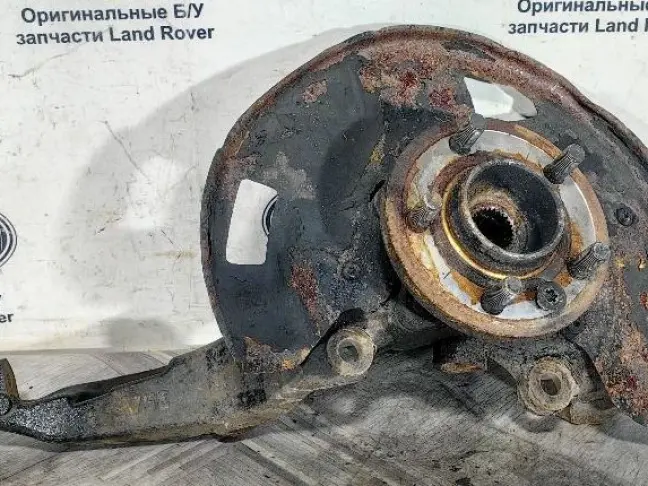 Кулак передний правый Range Rover Sport L320 09-13