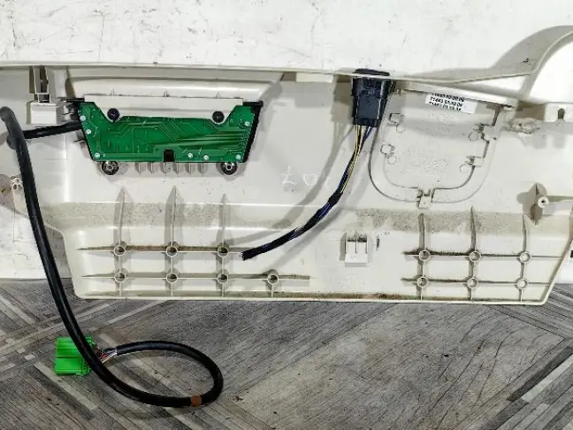 Накладка сидения правая Sport L320 05-09