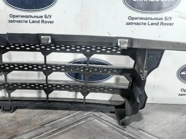 Решетка радиатора Range Rover Sport L320
