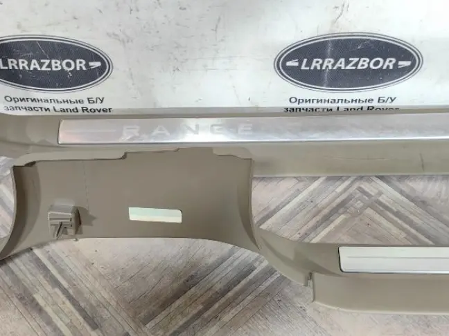 Накладка порога комплект Range Rover Sport L320