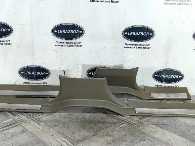 Накладка порога комплект Range Rover Sport L320