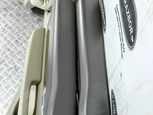 Дверные карты Land Rover Range Rover Sport L320