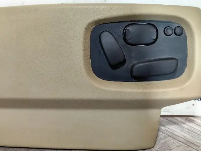 Накладка сидения правая Sport L320 09-13