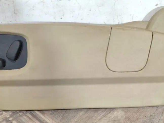 Накладка сидения левая Sport L320 09-13