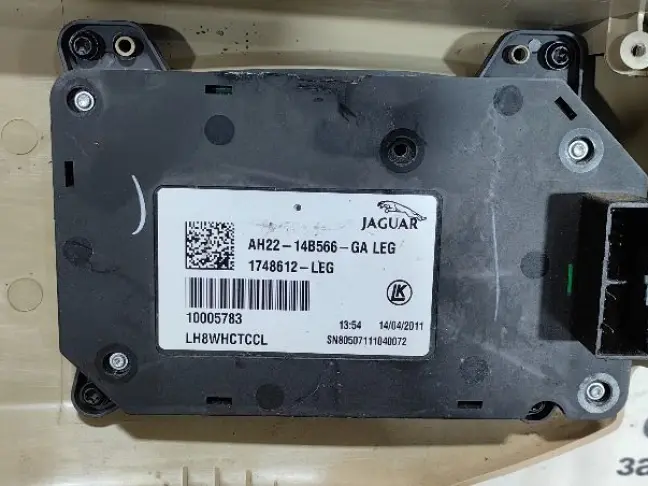 Накладка сидения левая Sport L320 09-13