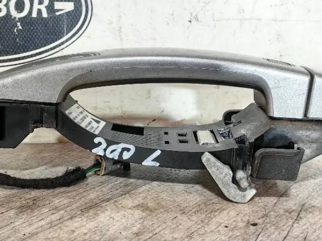 Ручка двери задняя левая Range Rover Sport L320