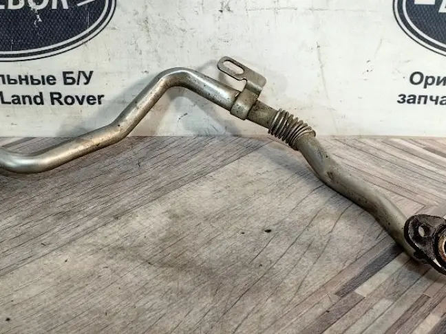 Трубка слива масла правая Range Rover Sport 3.0