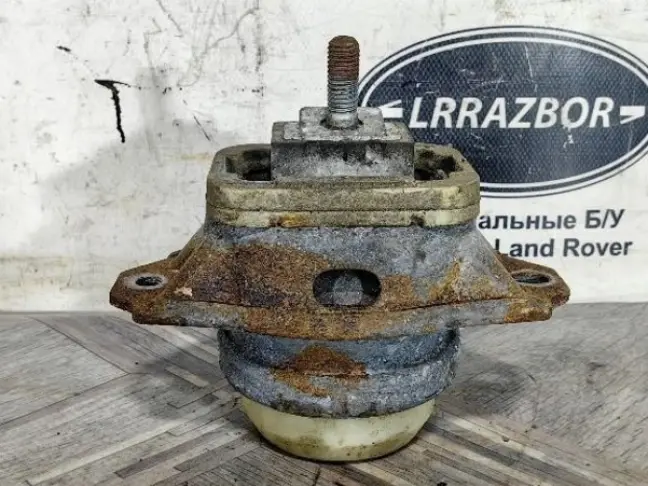 Подушка двигателя Land Rover DISCOVERY 3 L319 4.4