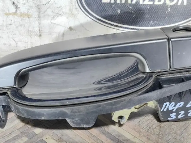 Ручка двери передняя левая Range Rover L322