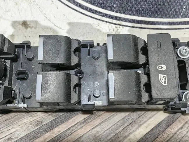 Блок стеклоподъемников Range Rover Sport L494