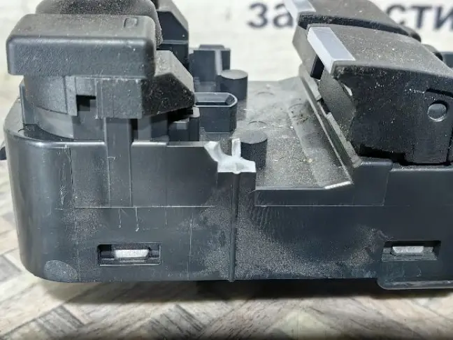 Блок стеклоподъемников Range Rover Sport L494