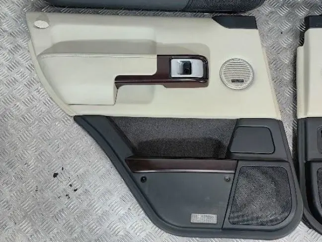 Дверные карты Range Rover 3 L322 светлые комплект