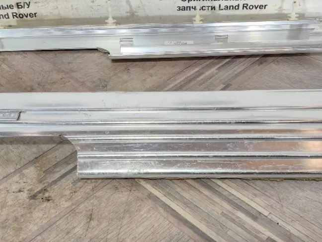 Молдинг порогов салонный Range Rover L322