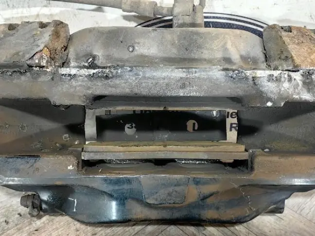 Суппорт правый передний Range Rover 3 L322 4 порш