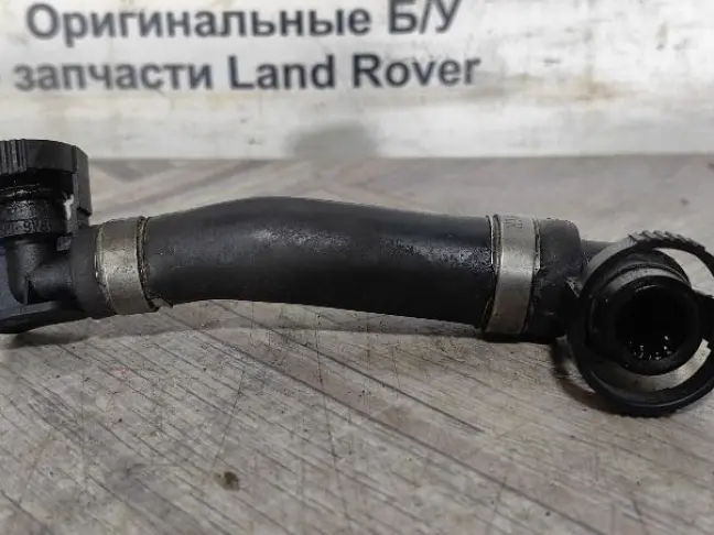 Патрубок вентиляции Range Rover 05-09 4.2