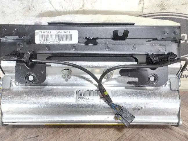 Подушка безопасности пассажирская Range Rover L322