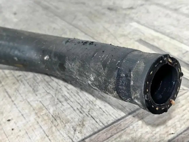 Патрубок системы охлаждения Range Rover L322 02-06