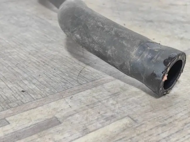 Патрубок системы охлаждения Range Rover L322 02-06