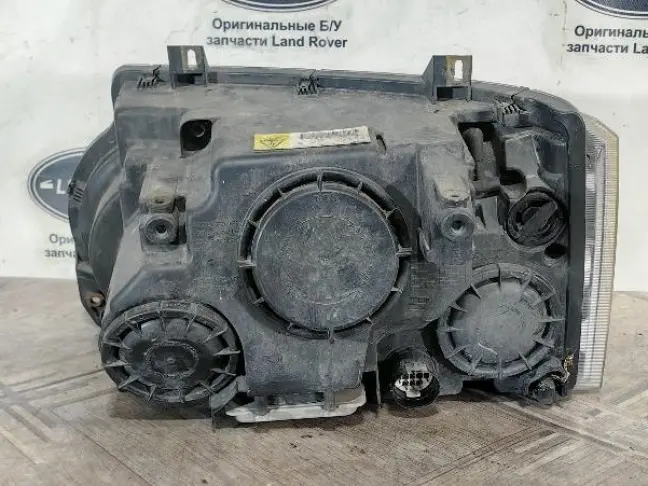 Фара правая Range Rover 3 L322 2005-2009 ксенон