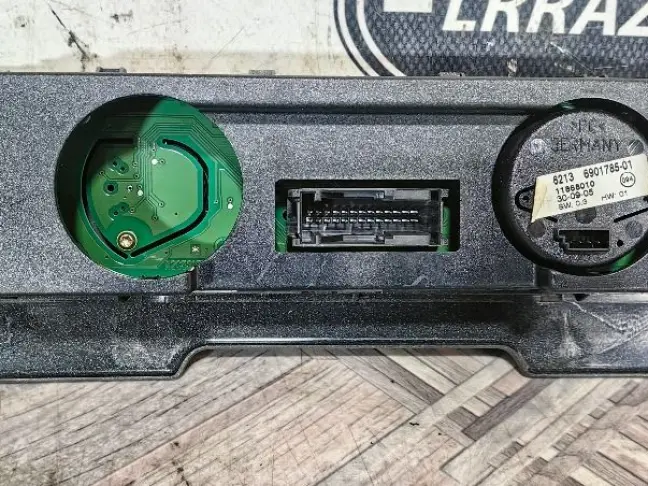 Панель подвески Land Rover Range Rover L322