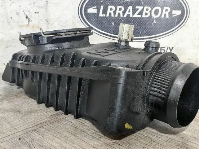 Воздуховод впускной Range Rover Sport 3.0