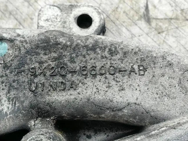 Насос масляный DISCOVERY 4 L319 3.0 306DT