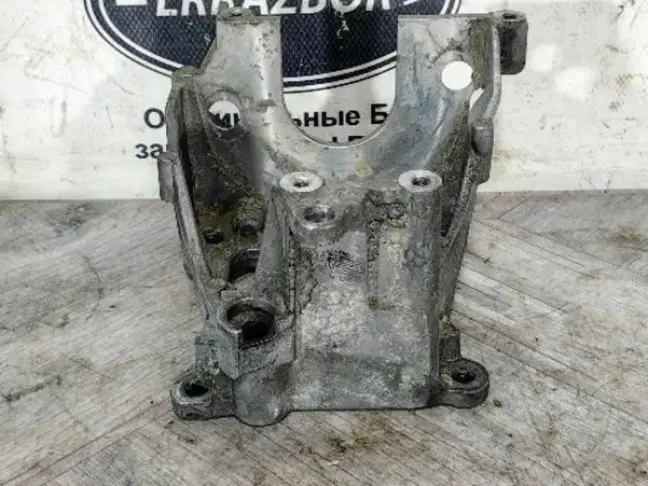 Кронштейн ТНВД Land Rover DISCOVERY 4 3.0 L319