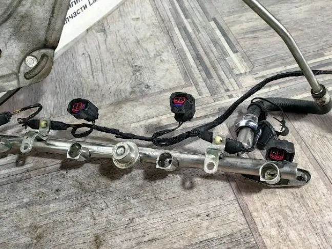 Рейка топливная рампа Range Rover 4.2