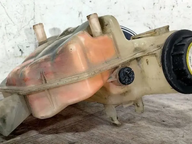 Бачок расширительный Range Rover Sport L320