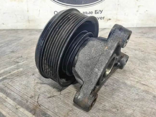 Кронштейн вентилятора Discovery 3 276DT 2.7