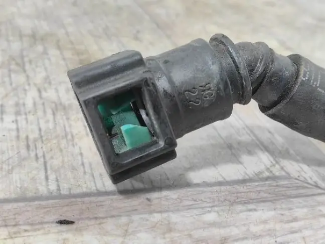 Топливная трубка евро 4 DISCOVERY 3 L319 2.7