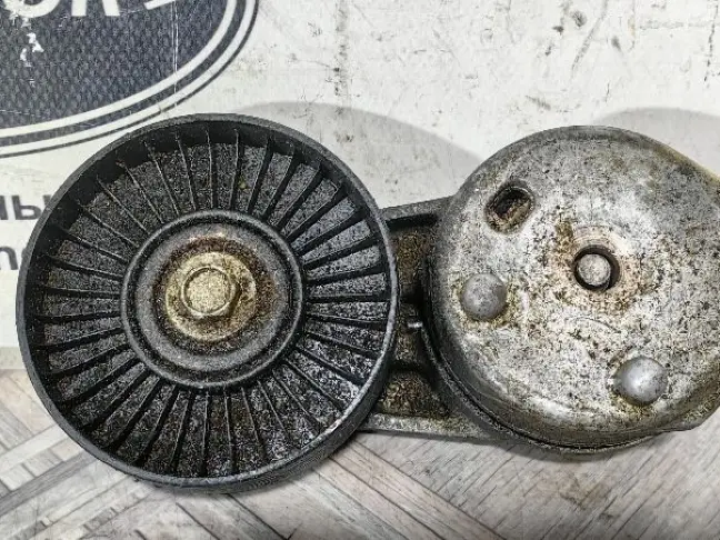 Натяжитель ремня Land Rover Range Rover Sport L320