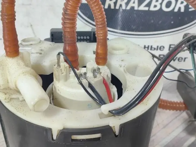 Насос топливный Range Rover Sport L320 2009-2013